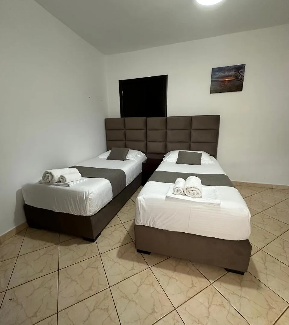 Guesthouse A&F Ksamil Affittacamere