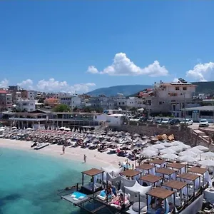 Blue Hotel
